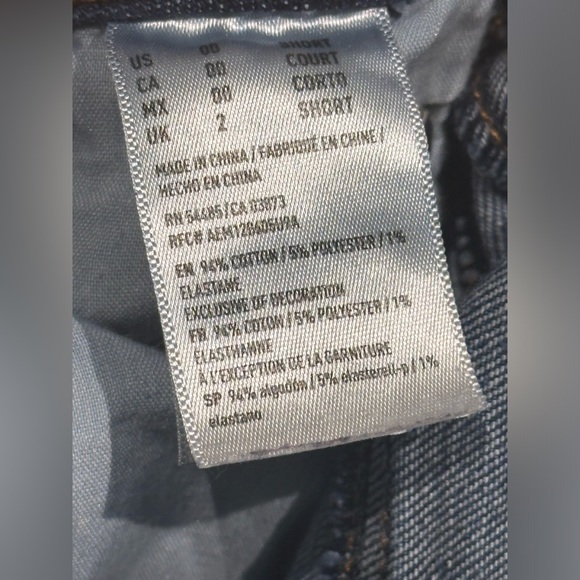 Women’s American Eagle jeans - Picture 3 of 3